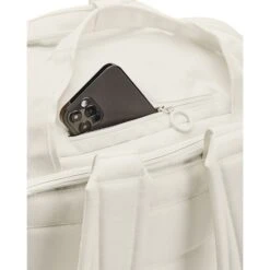 UA Project Rock Box Duffel Backpack, Ivory 37 UA Project Rock Box Duffel Backpack, Ivory -Gymstick Butik 1364189 130.MASTER UA Project Rock Box Duffel Backpack Ivory 08 jan23 1