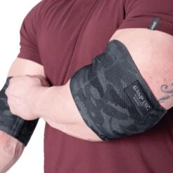 GASP Heavy Duty Elbow Sleeve, Dark Camo -Gymstick Butik 23081591820R GASP Heavy Duty Elbow sleeve Dark camo 01 feb21