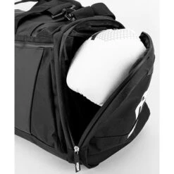 Venum Trainer Lite Evo Sports Bag, Black/White -Gymstick Butik VENUM 03830 108 Venum Trainer Lite Evo Sports Bag BlackWhite 12 maj2