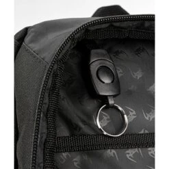 Venum Challenger Pro Evo BackPack, Black/White -Gymstick Butik VENUM 03832 108 Venum Challenger Pro Evo BackPack BlackWhite 11 maj22