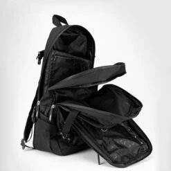 Venum Challenger Pro Evo BackPack, Black/Black -Gymstick Butik VENUM 03832 114 Venum Challenger Pro Evo BackPack BlackBlack 07 maj22