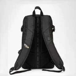 Venum Challenger Pro Evo BackPack, Black/Gold 24 Venum Challenger Pro Evo BackPack, Black/Gold -Gymstick Butik VENUM 03832 126 Venum Challenger Pro Evo BackPack BlackGold 03 maj22