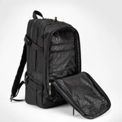 Venum Challenger Pro Evo BackPack, Black/Gold 26 Venum Challenger Pro Evo BackPack, Black/Gold -Gymstick Butik VENUM 03832 126 Venum Challenger Pro Evo BackPack BlackGold 05 maj22