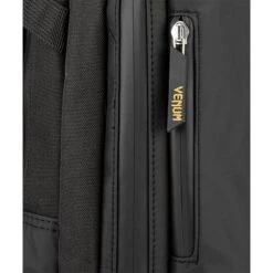 Venum Challenger Pro Evo BackPack, Black/Gold 30 Venum Challenger Pro Evo BackPack, Black/Gold -Gymstick Butik VENUM 03832 126 Venum Challenger Pro Evo BackPack BlackGold 09 maj22